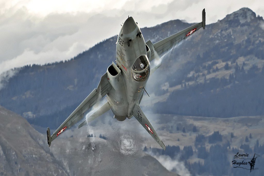 Más información sobre "Combate aéreo con el Northrop F5-E Tiger II"