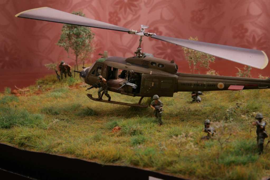 Más información sobre "UH-1H , mítico, la Harley del aire."